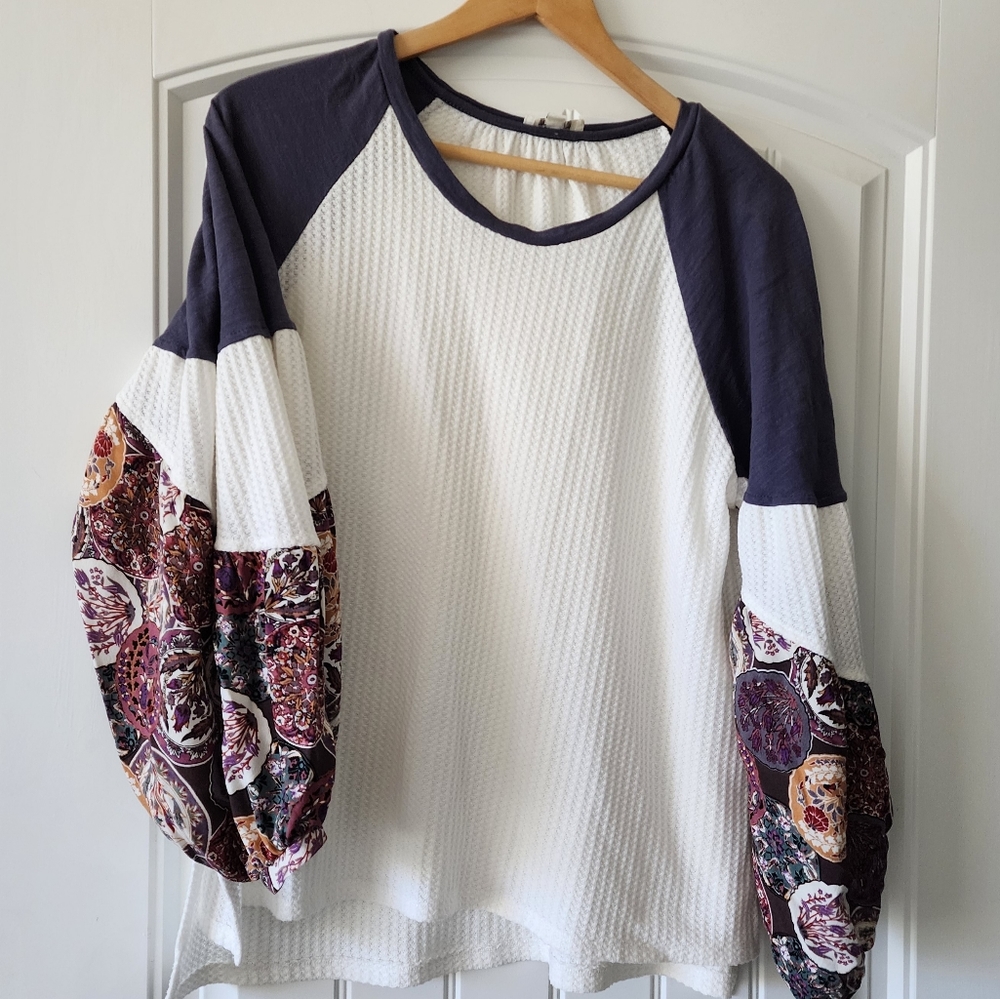 Umgee waffle knit top lantern sleeves MEDIUM - Picture 6 of 9